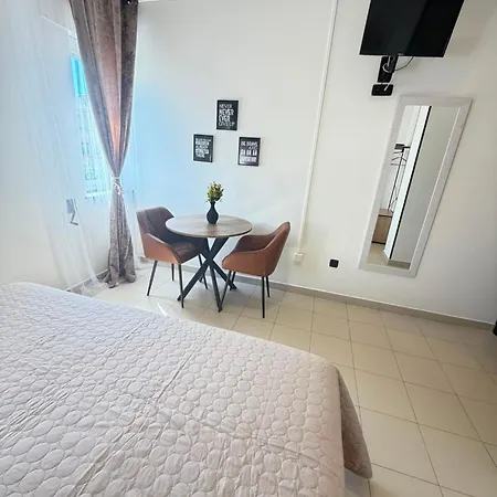 Residencia Porta Nova Hotel 3*