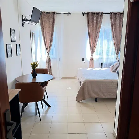 Residencia Porta Nova Hotel
