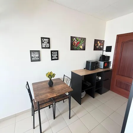 Hotel Residencia Porta Nova 3*