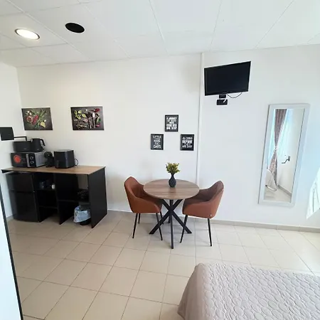Residencia Porta Nova Hotel Ferrol