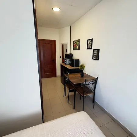 Hotel Residencia Porta Nova 3*