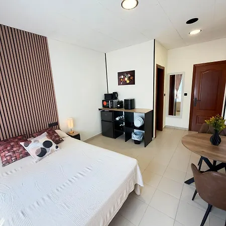 Residencia Porta Nova Hotel 3*