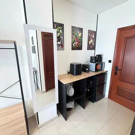 Residencia Porta Nova Hotel 3*