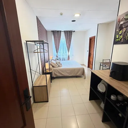 Hotel Residencia Porta Nova 3*