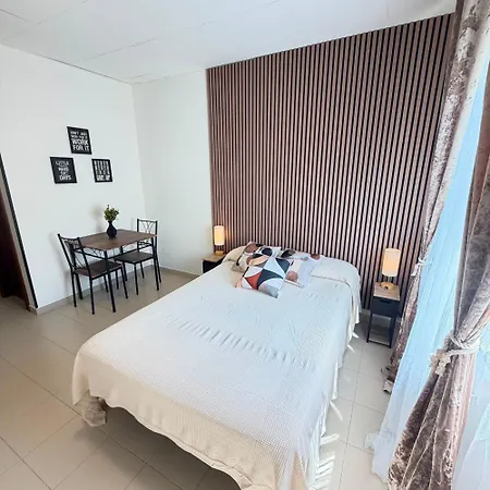 Residencia Porta Nova Hotel 3*